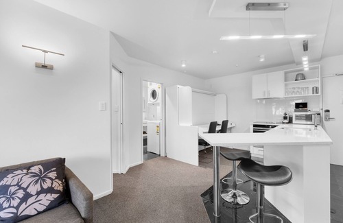 Nelson Hotel | Tides Hotel