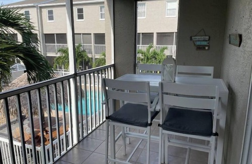 Tierra Verde Condo | Tierra Palms - Pool View, Garage, Nearby Beaches