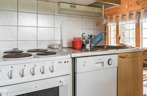 Yllasjarvi House | Tievatupa 1, Isompi by Interhome
