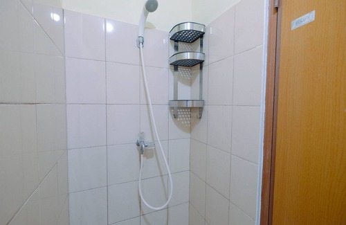 Kayu Putih Apartment | Tifolia Studio Apartment with Double Bed near LRT Station