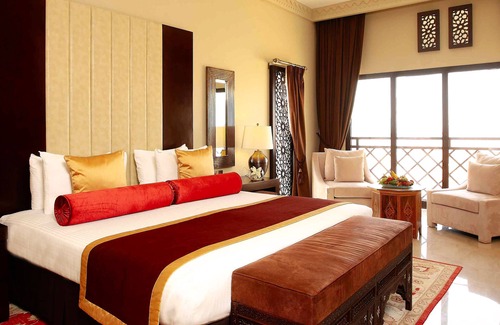 Madinat Zayed Hotel | Tilal Liwa Desert Retreat