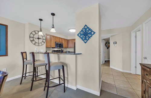 Ocean Drive Condo | Tilghman Resort Sea View w Lazy River & Indoor Pool