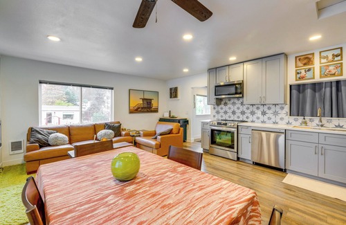 Garibaldi House | Tillamook Bay Apt Near Marina: Fish, Boat & More!