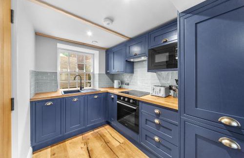 Knaresborough House | Tilly's Cosy Cottage Retreats - Cave Cottage