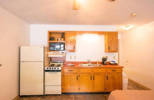 Jamestown Cabin | Timber Pointe Resort