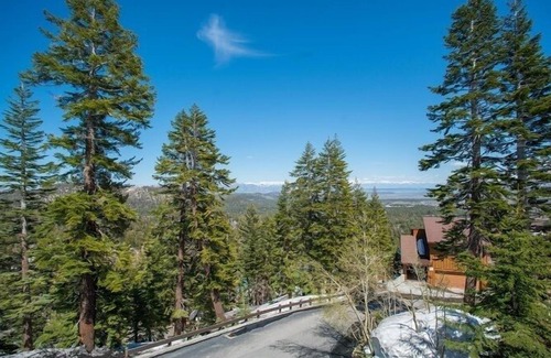 Mammoth Lakes Apartment | Timber Ridge #34 - Ski in/Ski Out to Eagle Lodge