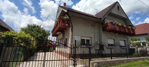 Vonyarcvashegy House | Timbi Vendégház