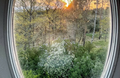 Bornicke House | Time out in a beautiful old train station on the edge of the forest in a large loft