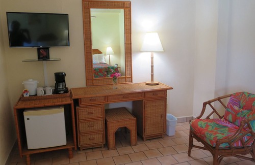 Frigate Bay Hotel | Timothy Beach Resort