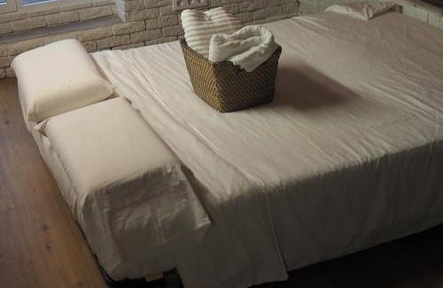 La Linea de la Concepcion Apartment | Tiny apartment touching Gibraltar