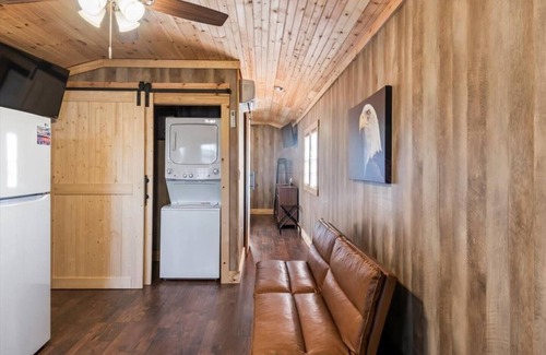 Albertville Apartment | Tiny cabin on 10 acres with pond