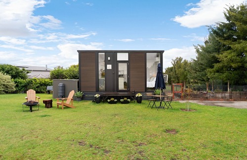 Lake Charm House | Tiny Charm by Tiny Away