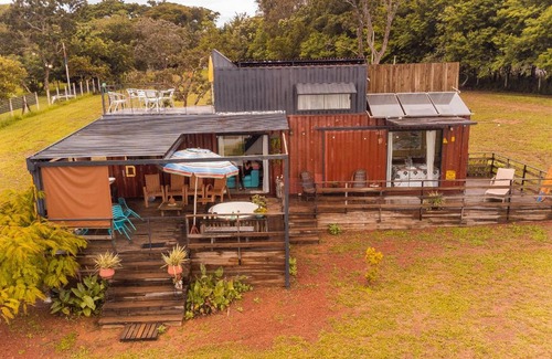 Lago Norte House | Tiny Container House a Beira Lago