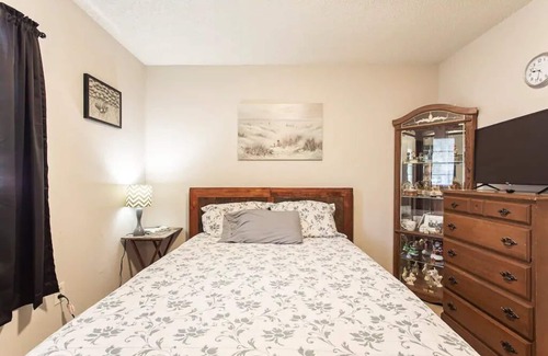 Gulf Coast Acres Bed & Breakfast | Tiny-Farm B & B (An Animal Lovers Paradise) HUDSON, FL