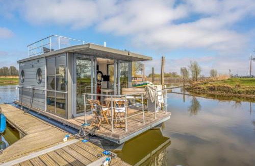 Municipality of Hattem Boat Rental | Tiny Hanzeboat