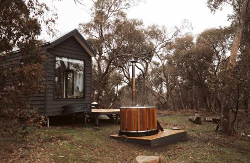 Metcalfe House | Tiny Harper