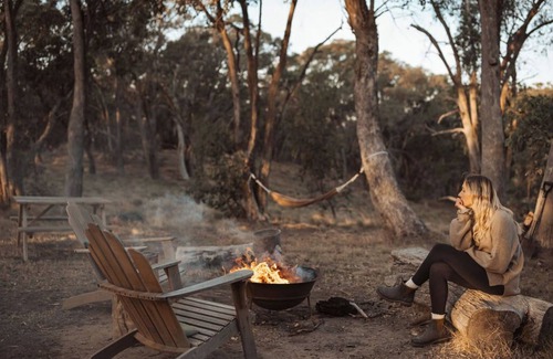 Metcalfe Cabin | Tiny Harper Summary:
