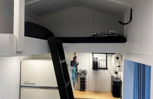 Benson Cottage | Tiny Home Alley Delight! Truly one of kind!