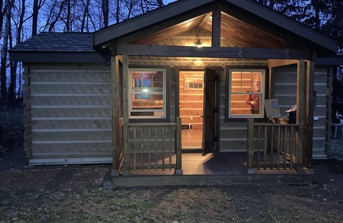 Stahlstown Cabin | Tiny Home Extravaganza