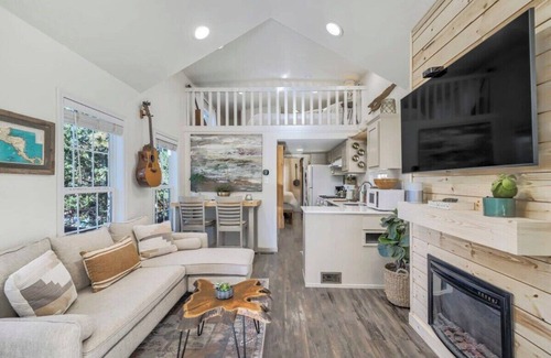 Woodland Park Cabin | Tiny Home with a Modern Flair in the Mountains