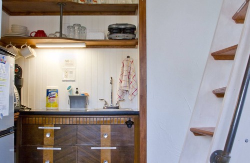 Stony Run House | Tiny House at Leaser Lake B and B - Cozy, Comfortable, Private Country Getaway