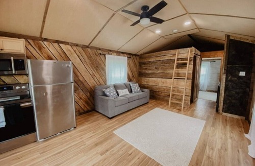 Rock Island Cottage | TINY HOUSE NEAR FALL CREEK FALLS AND ROCK ISLAND STATE PARK