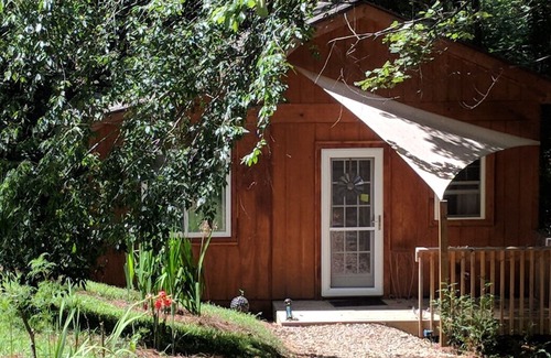 Woodfin House | Tiny House @ Springbrook Woods; 10mins to Downtown