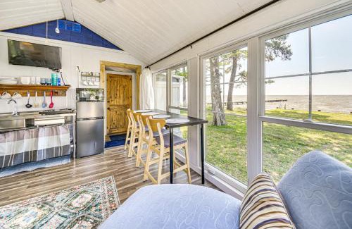 Albemarle Sound House | Tiny House with Big Views Cabin in Shiloh!