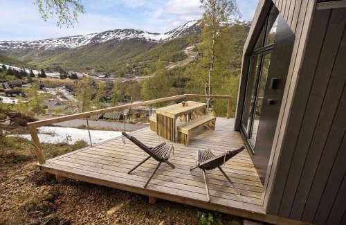 Møre og Romsdal House | Tiny Mountain Cabin I