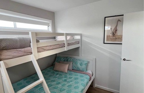 Mornington Peninsula Villa | Tiny Villa, Only a Hop, Skip, Jump to the beach