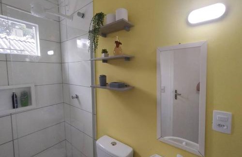 Ratones House | TinyHouse perto Jurerê In c A/C Fire TV 3