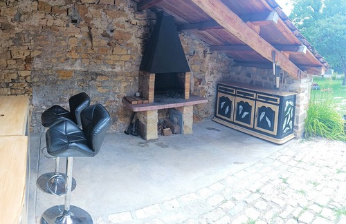 Pisseloup House | Tipi Indien - 6 Pers. max - Le Couche T'art - Haute Marne - Pisseloup