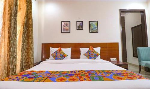 DLF Phase 3 House | Tipsyy Inn Suites 020