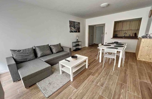 Charleroi Apartment | Tirou 5 center - train station - airport