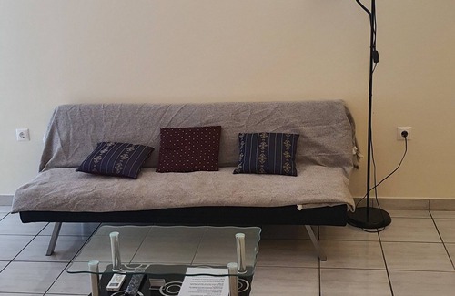 Markopoulon House | TK2 George Apartments by the Airport