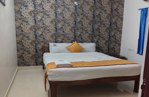 Kalapettai Hotel | TNV Residency