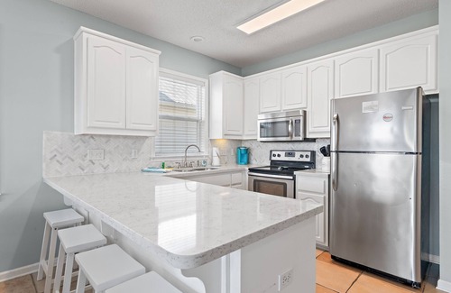 Seacrest House | Toes In The Water on 30a! 4-bed directly on 30a! Steps to pool and beach.