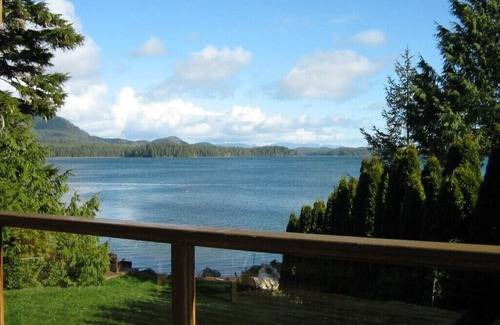 Tofino House | Tofino Water Front Home Hot Tub, Beach, Private Float