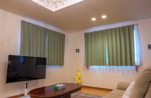Katsushika Villa | Tokyo Koiwa European Villa 4 Bedrooms 2 WC 1EV Haneda Narita Direct Max 8 Guests