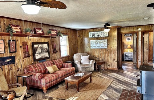 Joaquin House | Toledo Bend Fish Retreat - Two Camps!