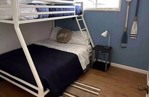 Huxley House | Toledo Bend Huxley