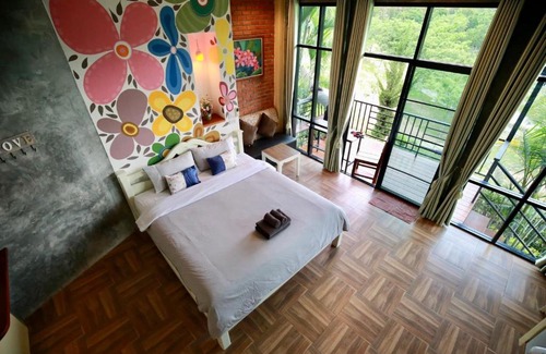 Nong Nam Daeng Resort | TonSilp Art Home