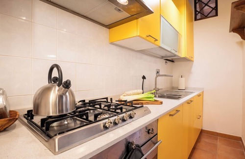 Volterra Apartment | Tony's I Design House Volterra Rooftop Suite