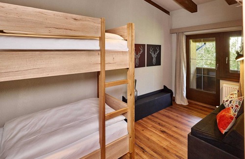 Soelden Apartment | Top 3, Family Friendly and Central, 2 Bedrooms and Huge Surrounding Balcony - A Casa Jewel Sölden, ski in & ski out