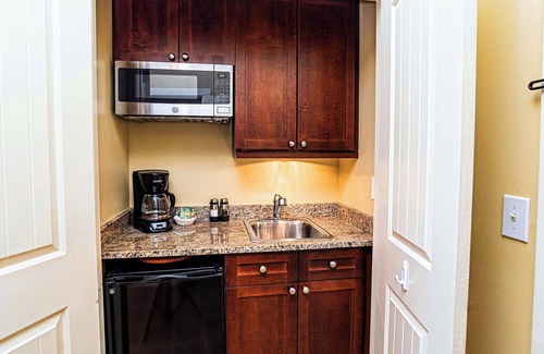 St. Augustine Condo | Top floor King Suite- Kitchenette- comm pool & hot tub- luxury vinyl floors