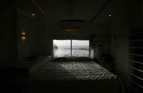 Bandra West Apartment | Top-Floor Oceanfront Designer Condo In Bandra