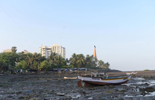 Bandra West Apartment | Top-Floor Oceanfront Designer Condo In Bandra