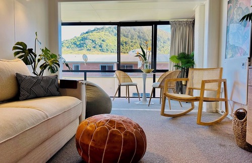 Mount Maunganui Apartment | Top location! Self-check-in studio apartment 2 dble beds & sofa bed by the Mount