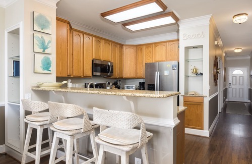 Folly Beach Condo | Top Sail: Oceanview Pet-Friendly Condo with Pool in Folly Beach