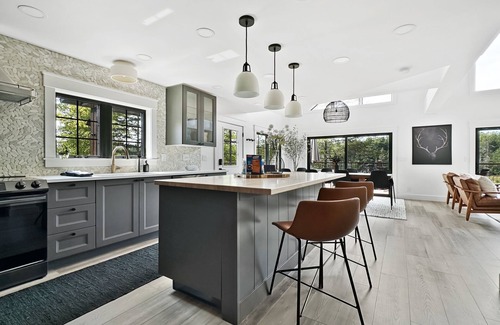 Cornell House | Top Spot for Getaways & Holidays